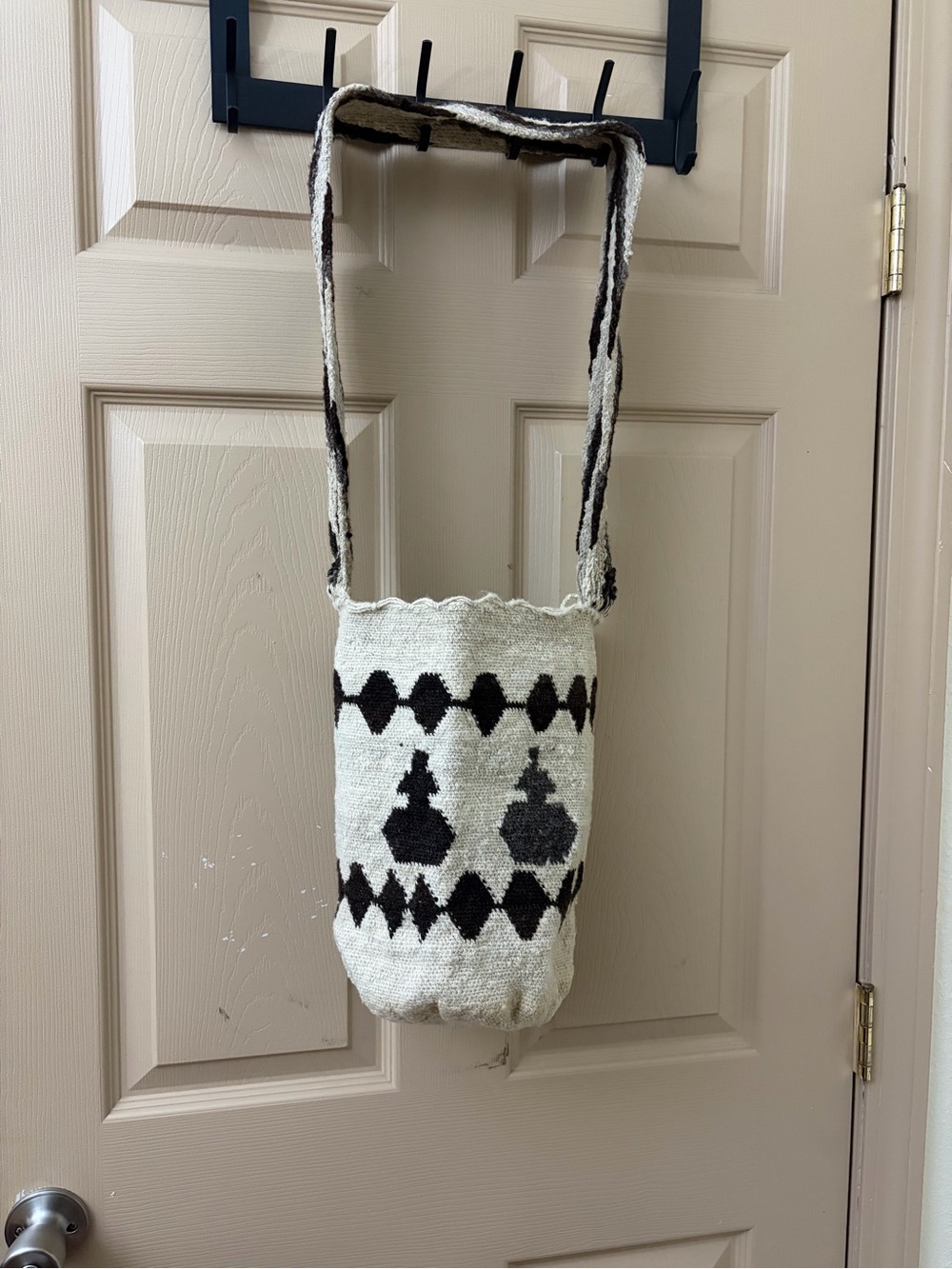 Traditional Arhuaca Mochila Handwoven Black and Cream Crossbody Bucket Bag